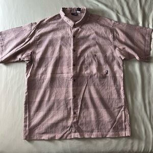 Patagonia Men’s Beige/Brown short sleeve shirt